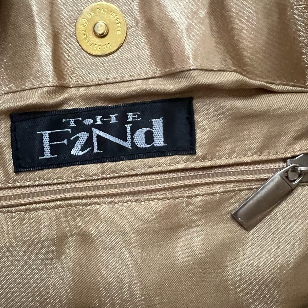 Y2K The Find Marvelous Bronzed Beaded Sequins Tote With “Diamond” Studded Strap - Picture 4 of 7